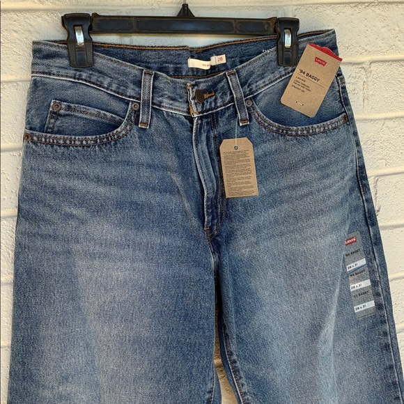 NWT Levi's Medium Indigo Worn Memory '94 Baggy Jeans 28 - Picture 3 of 9